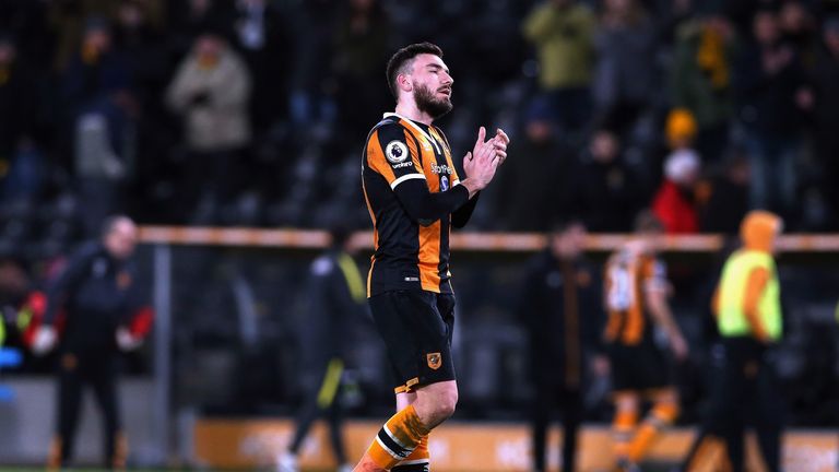 HULL, ENGLAND - DECEMBER 26: Robert Snodgrass of Hull City applauds the fans after the Premier League match with Manchester City