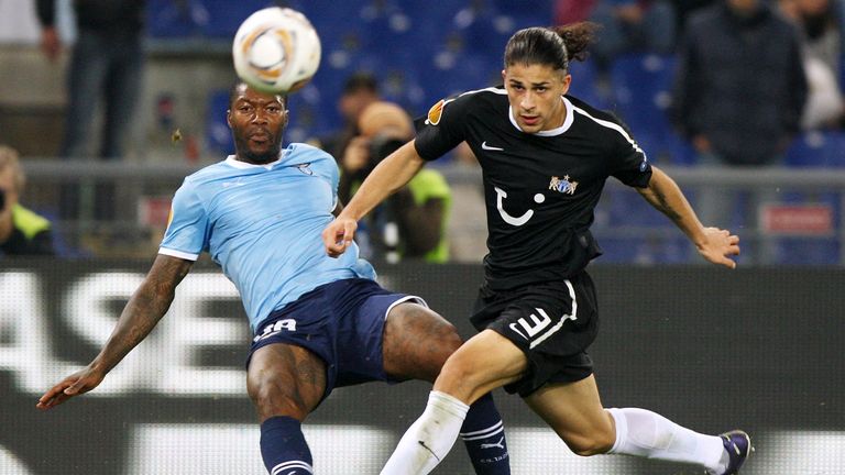ROME, ITALY - NOVEMBER 03:  Djibril Cisse (L) of SS Lazio competes for the ball with Ricardo Rodriguez of FC Zurich  during the UEFA Europa League group D 