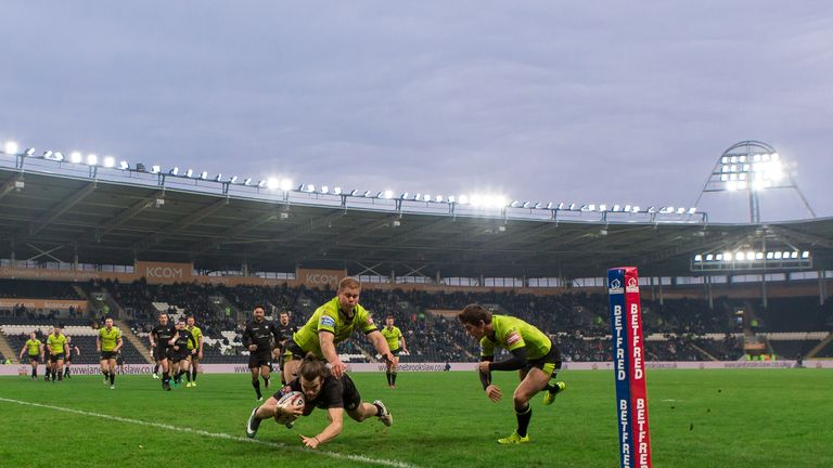 Liam Kay scores a try against Hull FC