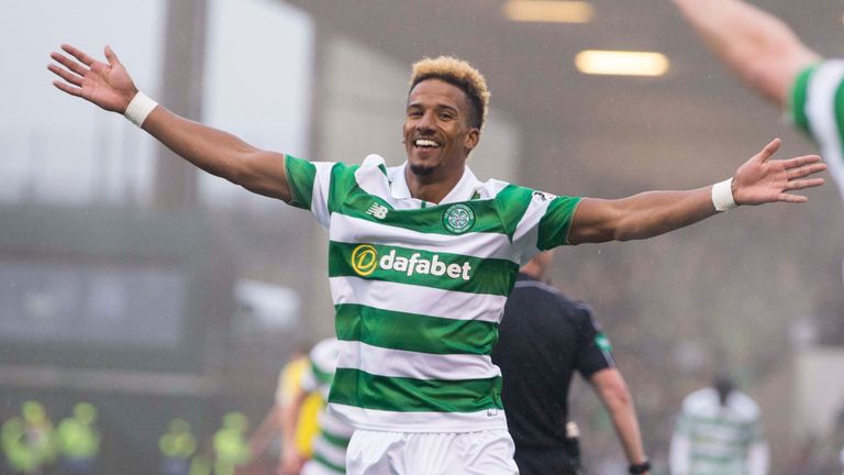 Celtic's Scott Sinclair celebrates 