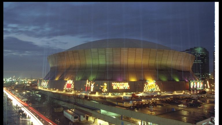 General view of the Superdome in preparation for Super Bowl XXXI