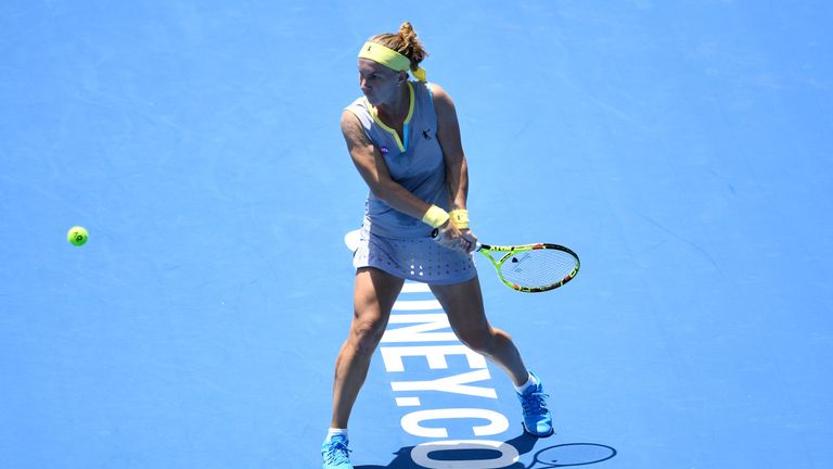 Svetlana Kuznetsova beat Irina-Camelia Begu in Sydney 