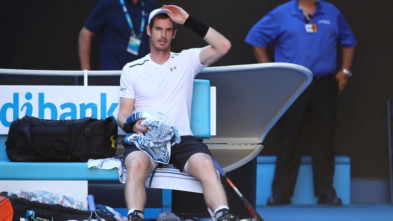 Andy Murray towels down in his fourth round match against Mischa Zverev