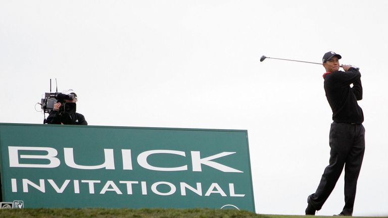 La Jolla, UNITED STATES: Golfer Tiger Woods tees off on the South Course 18th hole during the Buick Invitational PGA Golf Tournament Final Round in La Joll