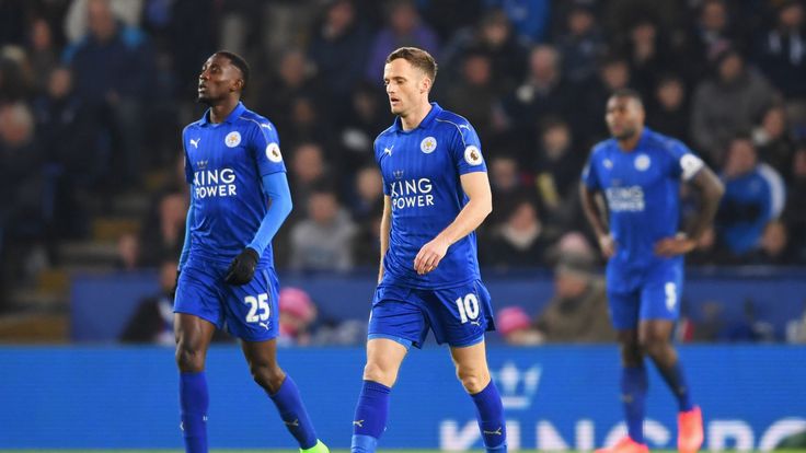 Wilfred Ndidi and Andy King of Leicester City look dejected 