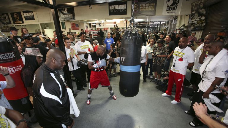 LAS VEGAS, NV - APRIL 24:  Boxer Floyd Mayweather Jr. trains during his media workout at Mayweather Boxing Gym on April 24, 2012 in Las Vegas, Nevada.  (Ph