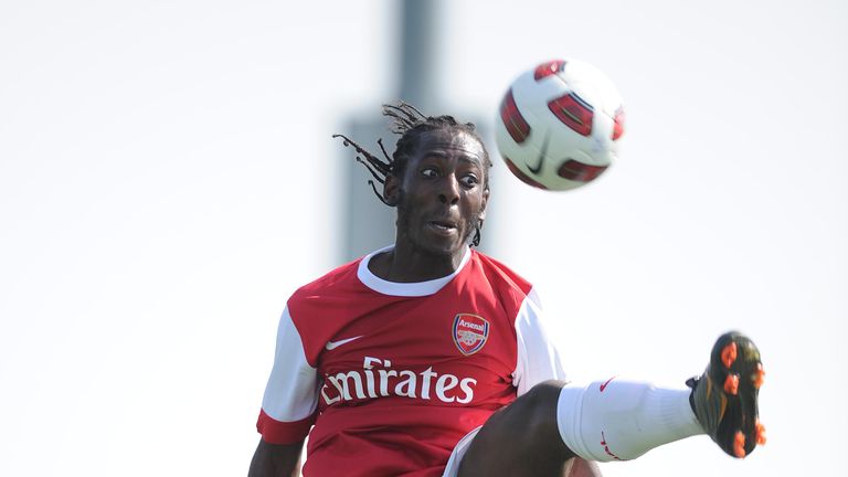 Roarie Deacon playing for Arsenal in a friendly match in 2011