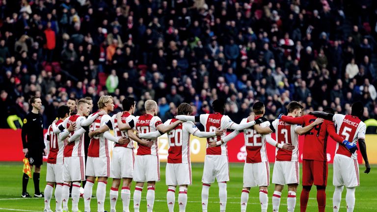 A minute's silence was held at Ajax in tribute to former winger Piet Keizer