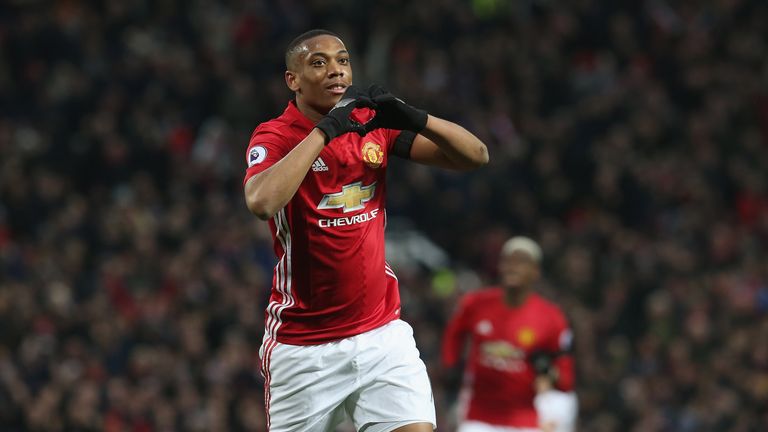 Anthony Martial trifft für Manchester United.