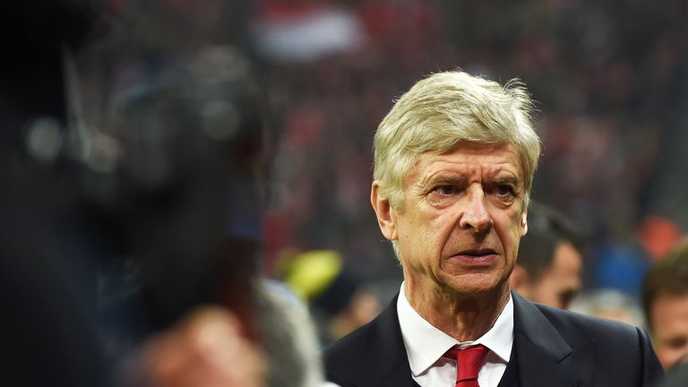 Arsene Wenger arrives prior the Champions League round of 16 match against Bayern Munich