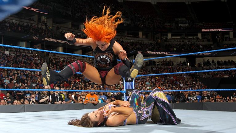 WWE Smackdown - Becky Lynch v Mickie James
