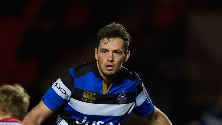 LLANELLI, WALES - NOVEMBER 11:  Bath scrum half Darren Allinson  in action during the Anglo-Welsh Cup match between Scarlets and Bath at Parc y Scarlets on