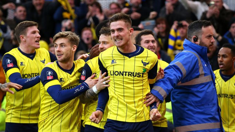 MIDDLESBROUGH, ENGLAND - FEBRUARY 18:  Toni Martinez of Oxford United celebrates scoring his sides second goal with his Oxford United team mates during The