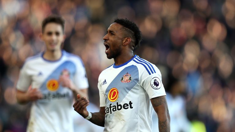 LONDON, ENGLAND - FEBRUARY 04: Jermain Defoe of Sunderland celebrates scoring his team's third goal during the Premier League match between Crystal Palace 