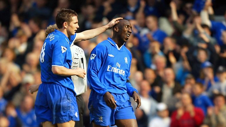Jimmy Floyd Hasselbaink of Chelsea is congratulated by Frank Lampard after scoring during the match between Chelsea and Everton.