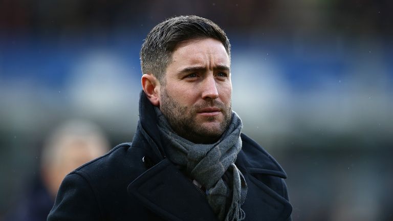 BURNLEY, ENGLAND - JANUARY 28:  Manager of Bristol City Lee Johnson looks on during The Emirates FA Cup Fourth Round match between Burnley and Bristol City
