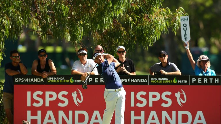 PERTH, AUSTRALIA - FEBRUARY 17:  Louis Oosthuizen of South Africa plays his tee shot on the 14th hole during round two of the ISPS HANDA World Super 6 Pert