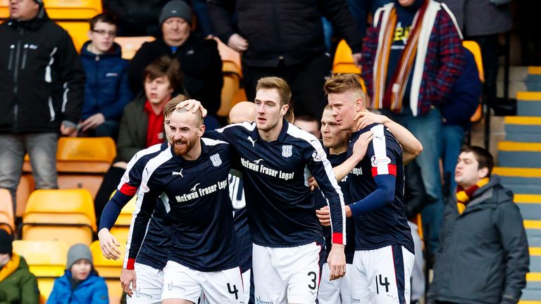 Mark O'Hara made it 3-1 to Dundee 