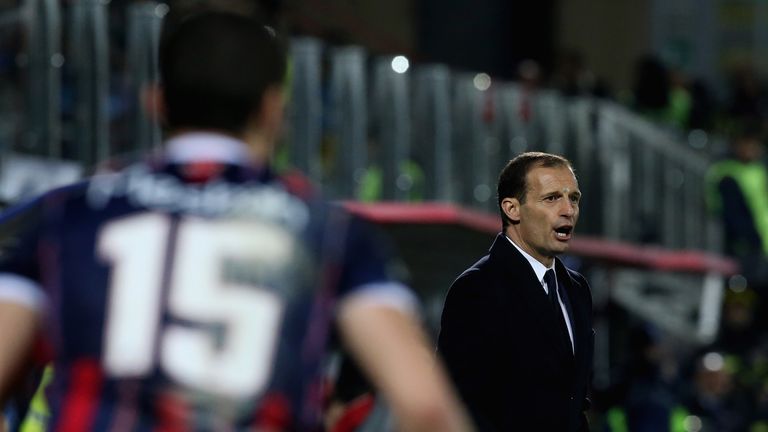 CROTONE, ITALY - FEBRUARY 08:  Head coach of Juventus Massimiliano Allegri during the Serie A match between FC Crotone and Juventus FC at Stadio Comunale E