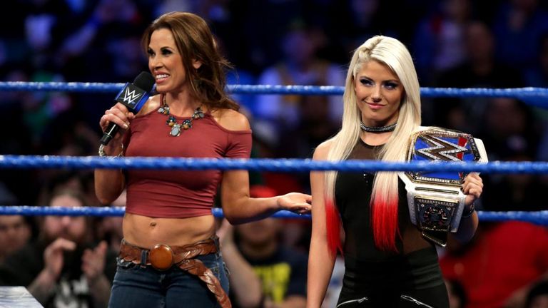 WWE Smackdown - Mickie James and Alexa Bliss