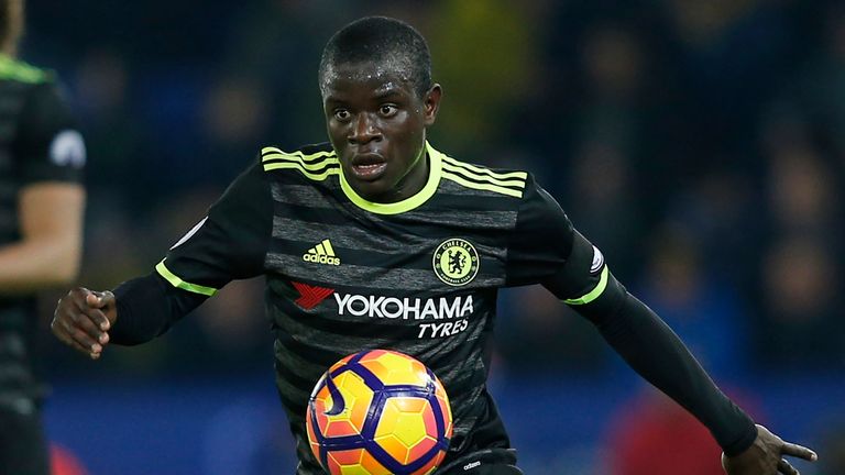 Chelsea's French midfielder N'Golo Kante controls the ball during the English Premier League football match between Leicester City and Chelsea at King Powe