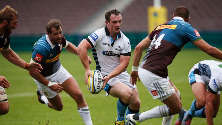 LONDON, ENGLAND - AUGUST 20: Nick Grigg of the Glasgow Warriors looks to off-load during the friendly match between Harlequins and Glasgow Warriors at the 