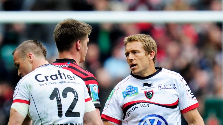 Jonny Wilkinson of Toulon is congratulated by Owen Farrell of Saracens 