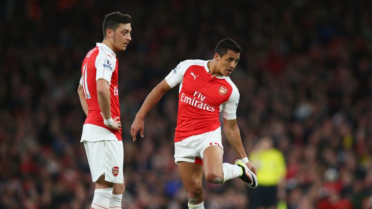 Mesut Ozil and Alexis Sanchez should not be blamed for Arsenal's poor run of form
