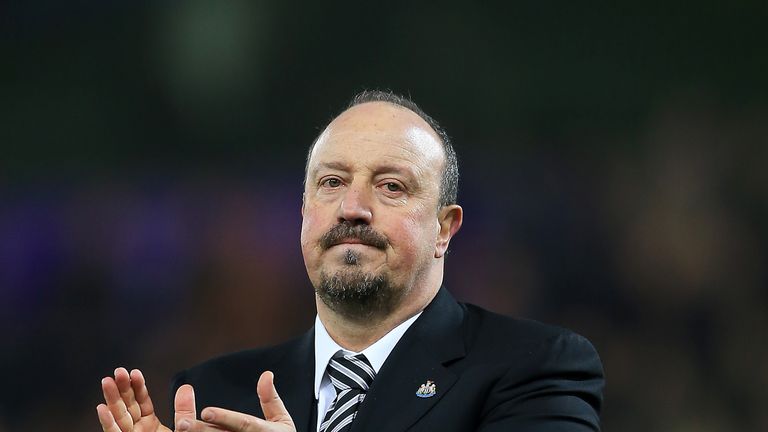 Newcastle United manager Rafael Benitez applauds fans after the final whistle during the Sky Bet Championship match at Carrow Road, Norwich