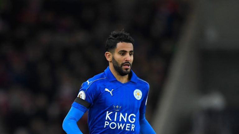 SUNDERLAND, ENGLAND - DECEMBER 03:  Leicester player Riyad Mahrez in action during the Premier League match between Sunderland and Leicester City at Stadiu
