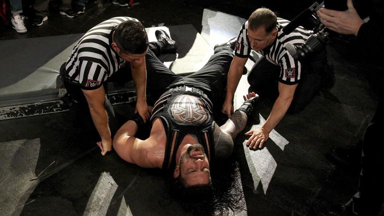 WWE Raw - Roman Reigns