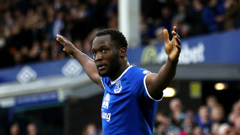 LIVERPOOL, ENGLAND - FEBRUARY 25: Romelu Lukaku of Everton celebrates scoring his sides second goal during the Premier League match between Everton and Sun