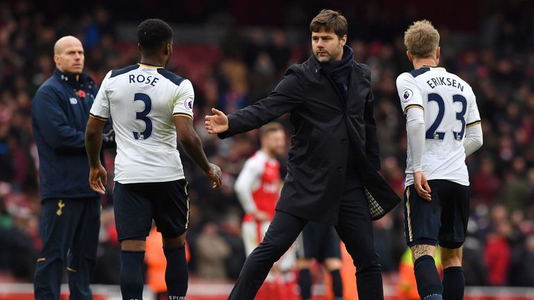 Tottenham Hotspur's Argentinian head coach Mauricio Pochettino (2R) congratulates Tottenham Hotspur's English defender Danny Rose (2L) and Tottenham Hotspu