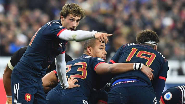 France scrum-half Baptiste Serin