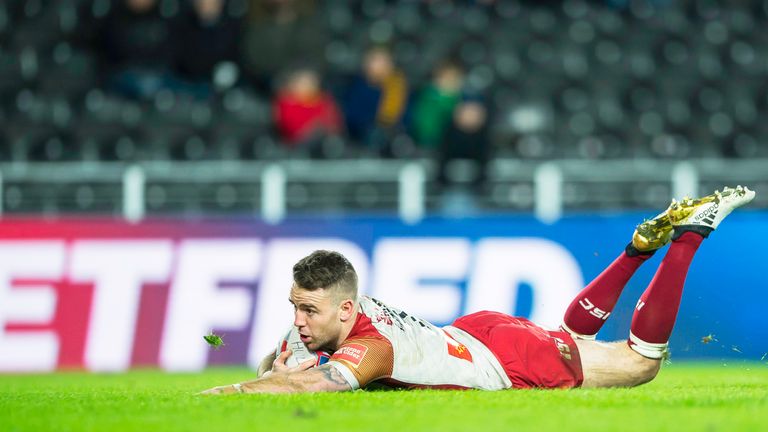 Richie Myler scores a try against Hull FC