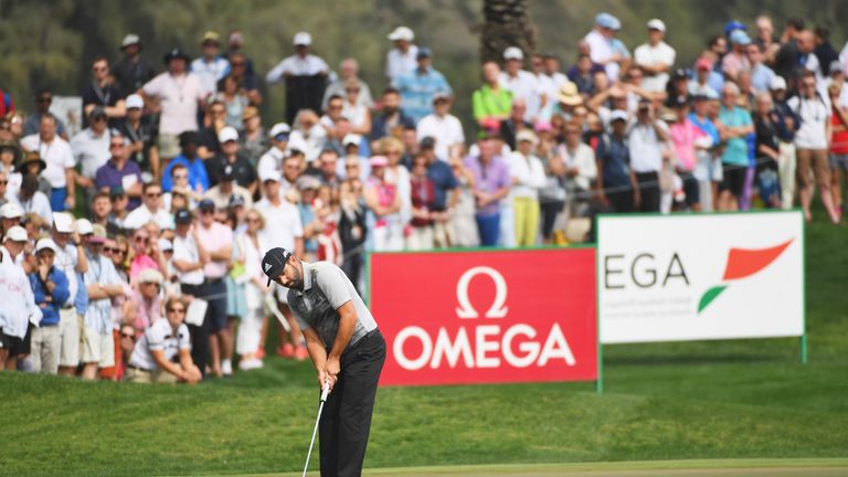 DUBAI, UNITED ARAB EMIRATES - FEBRUARY 02:  Sergio Garcia of Spain putts on the 9th green during the first round of the Omega Dubai Desert Classic at Emira