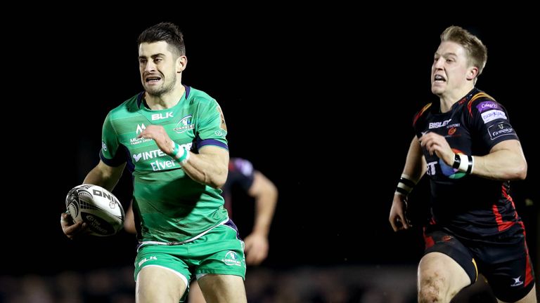 Guinness PRO12,Galway 18/2/2017.Connacht vs Newport Gwent Dragons.Connacht's Tiernan O'Halloran breaks free to score the first try of the game