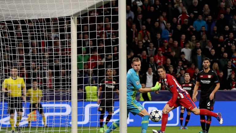 Fernando Torres scores fourth goal, Bayer Leverkusen v Atletico Madrid, Champions League