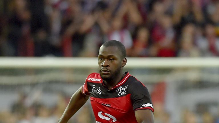 Guingamp's French midfielder Yannis Salibur controls the ball during the French L1 football match Guingamp vs Lorient, at the Roudourou stadium in Guingamp