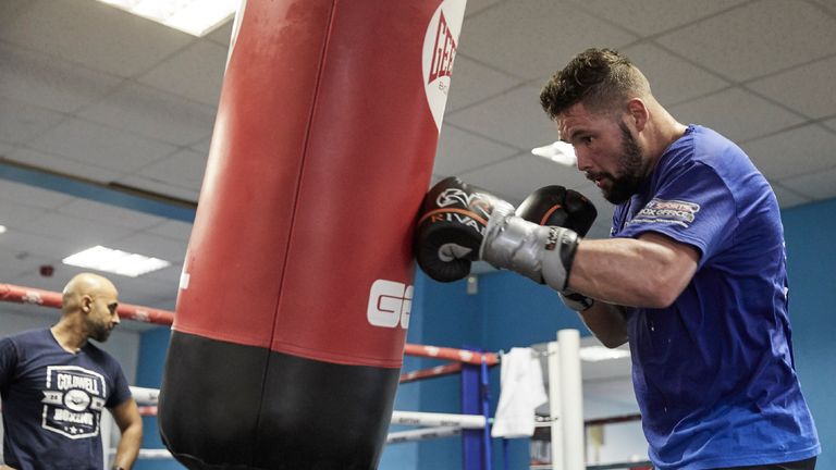 Tony Bellew trains at Dave Coldwell's Gym in Rotherham ahead of his fight against David Haye at the o2 Arena in london on 4th Marhc 2017.
20th February 201
