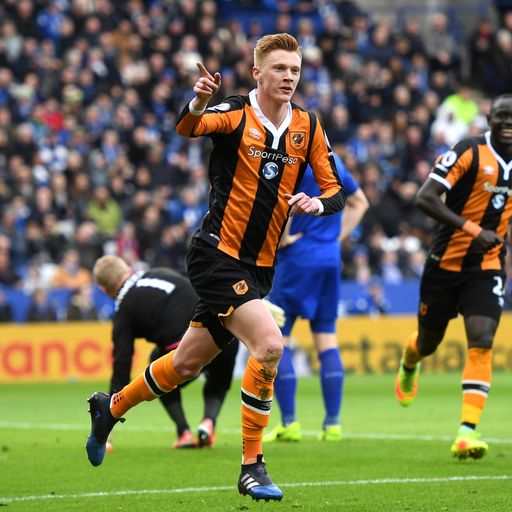 Clucas completes Swansea move