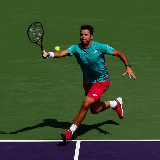 Wawrinka sweeps through