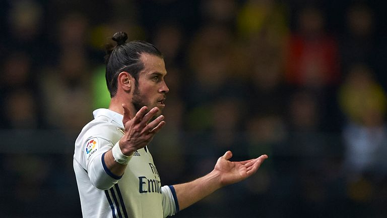Gareth Bale of Real Madrid reacts during the La Liga match between Villarreal CF and Real Madrid at Estadio de la Ceramic