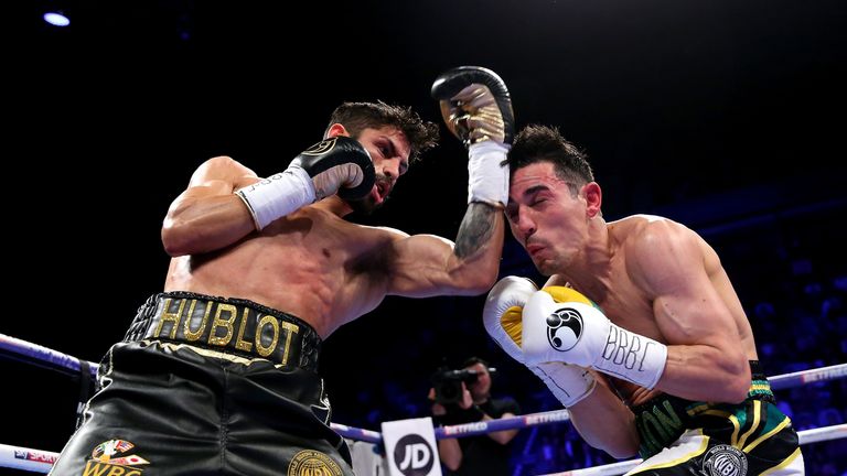  Anthony Crolla fights Jorge Linares  