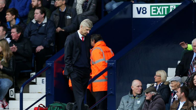 WEST BROMWICH, ENGLAND - MARCH 18:  Arsene Wenger, Manager of Arsenal looks dejected during the Premier League match between West Bromwich Albion and Arsen