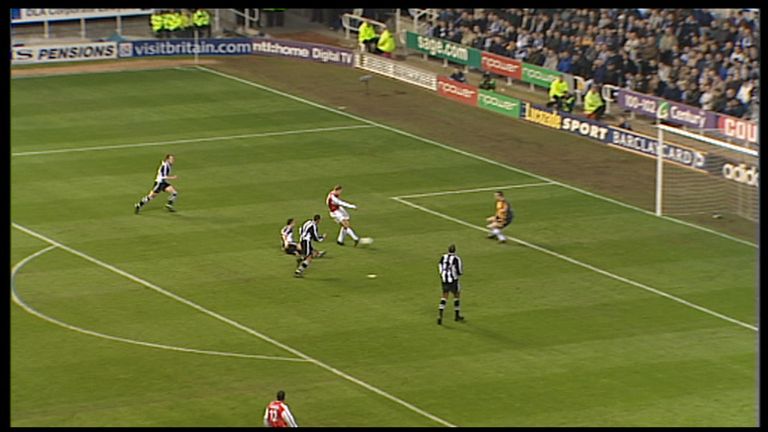 bergkamp goal arsenal v newcastle 2002 