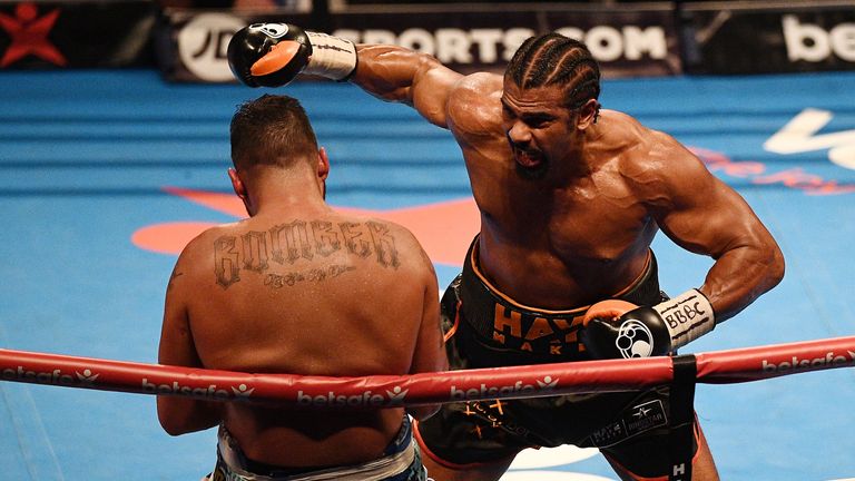 British boxer David Haye (R) battles compatriot Tony Bellew (L) during their heavyweight boxing match at the O2 Arena in London on March 4, 2017.
Tony Bell
