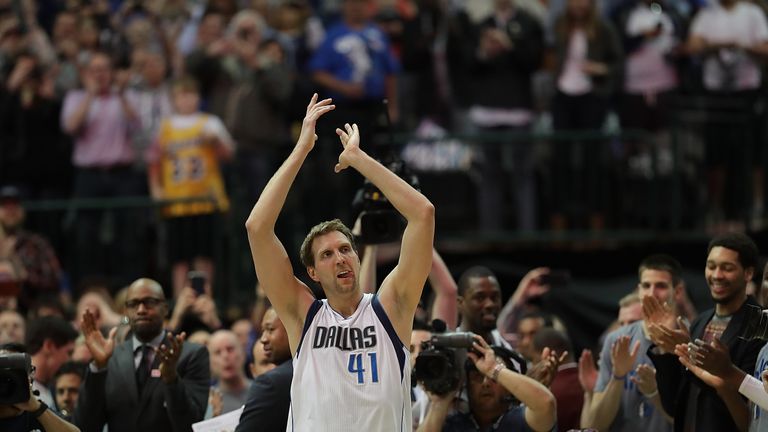 DALLAS, TX - MARCH 07:  Dirk Nowitzki #41 of the Dallas Mavericks celebrates after scoring his 30,000 career point in the second quarter against the Los An