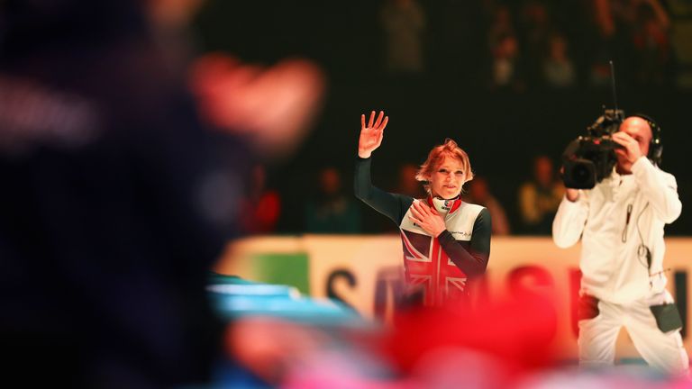 Elise is the centre of attention in Rotterdam