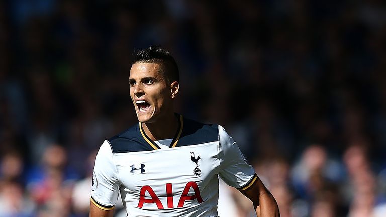 Erik Lamela in action during the Premier League match between Everton and Tottenham Hotspur  at Goodison Park
